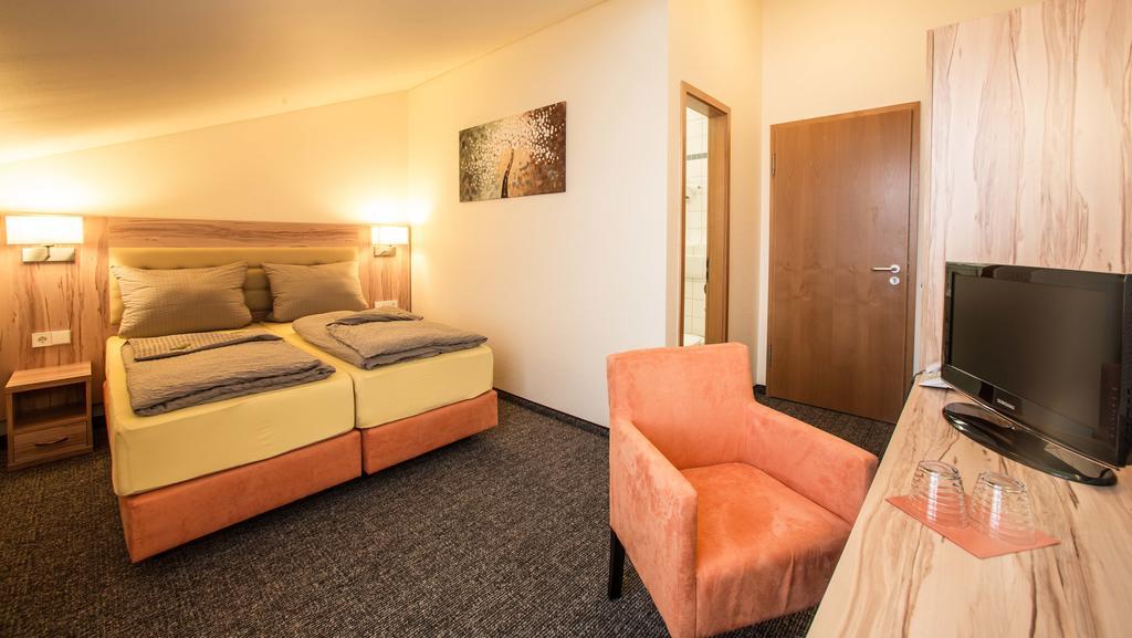 Hotel an der Waldstraße Groß-Zimmern Værelse billede