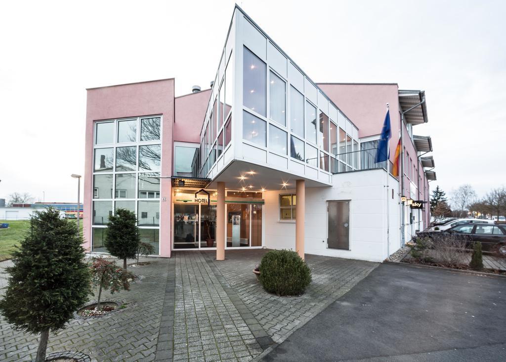 Hotel an der Waldstraße Groß-Zimmern Eksteriør billede